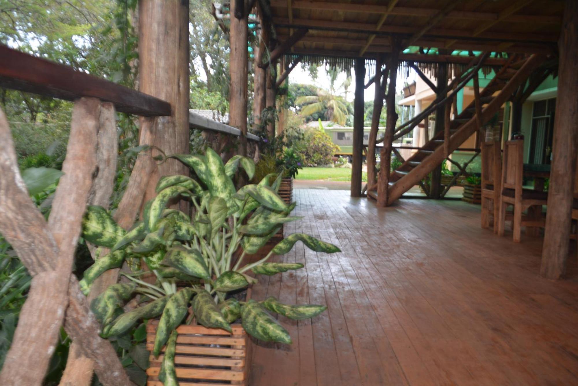 Jinja Backpackers Hostel Εξωτερικό φωτογραφία