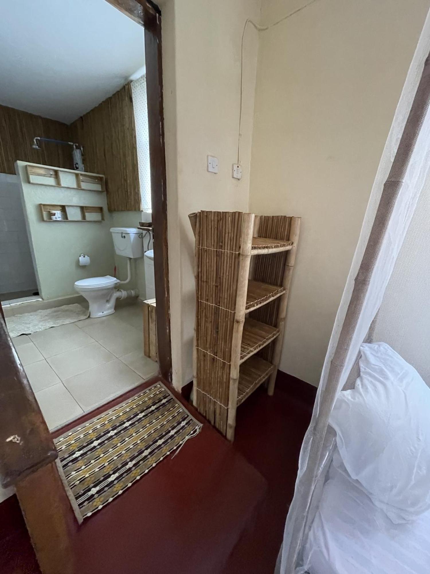 Jinja Backpackers Hostel Δωμάτιο φωτογραφία